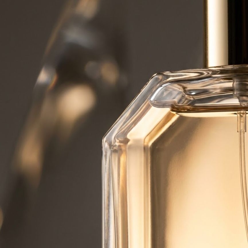 Velora Signature